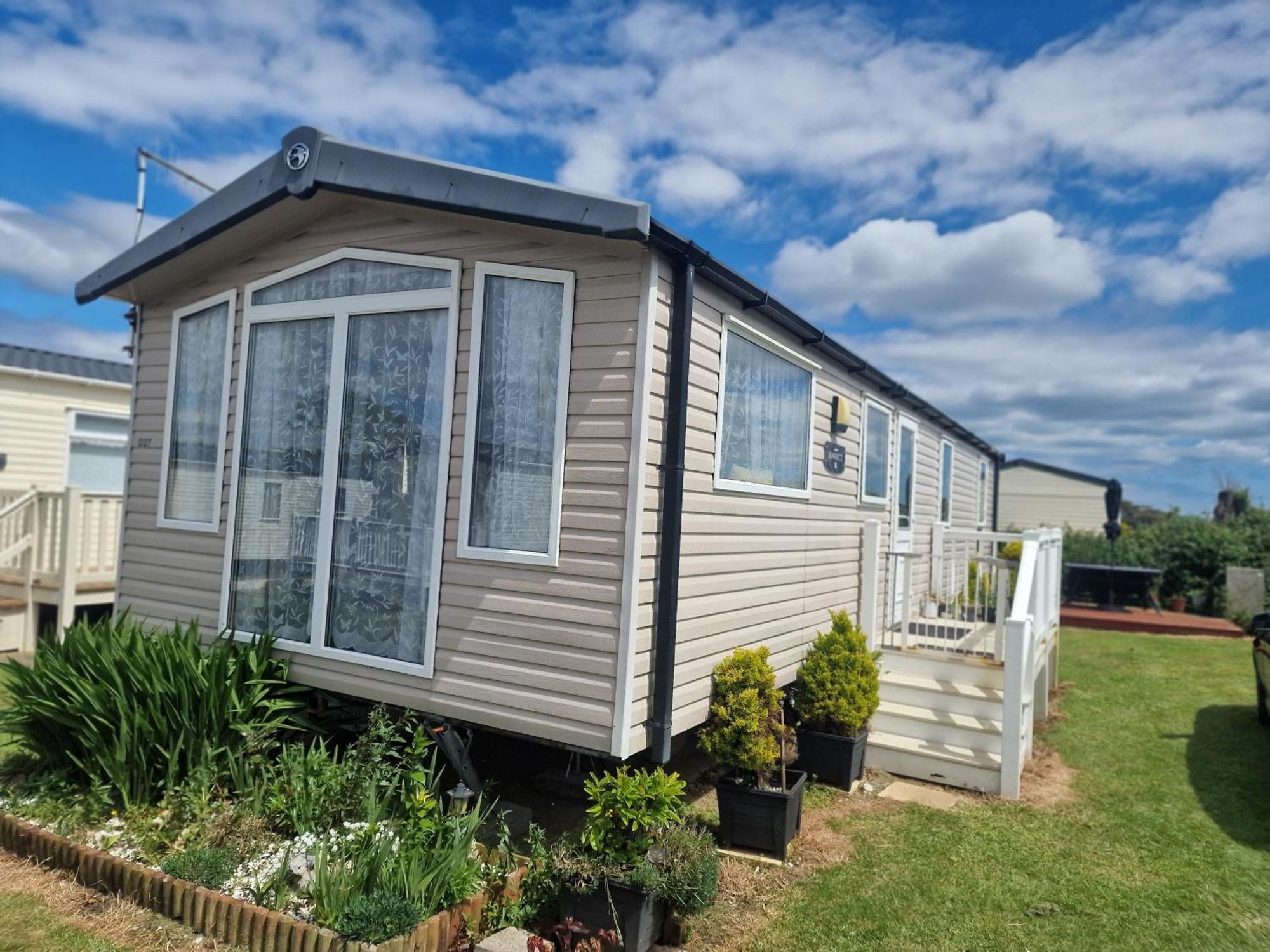 ホテル Durdlee Door, D27, Main Rd, West Lulworth, Wareham Bh20 5Pu エクステリア 写真